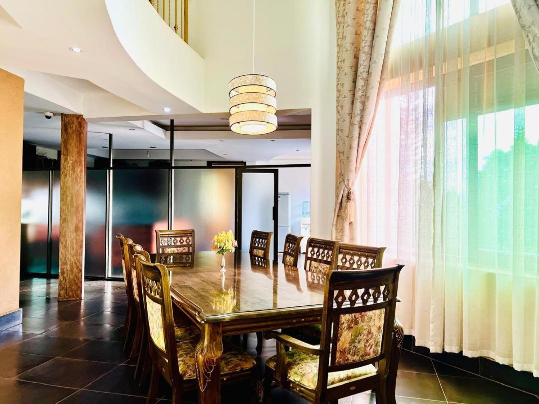 Victoria View Boutique Hotels Kigo Ентеббе Екстер'єр фото